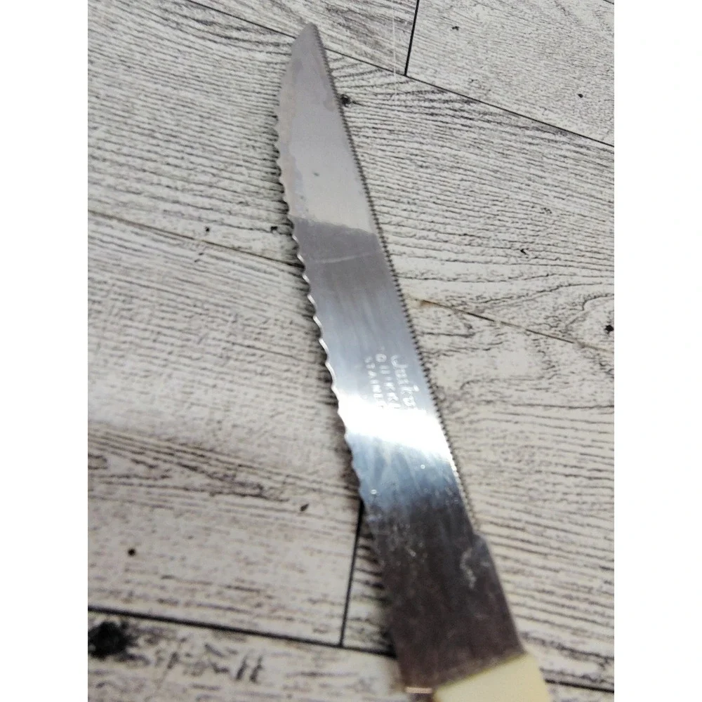 Vintage Quikut Quikkle Dual Serrated‎ Edge Steak Knife Cream Handle Retro MCM